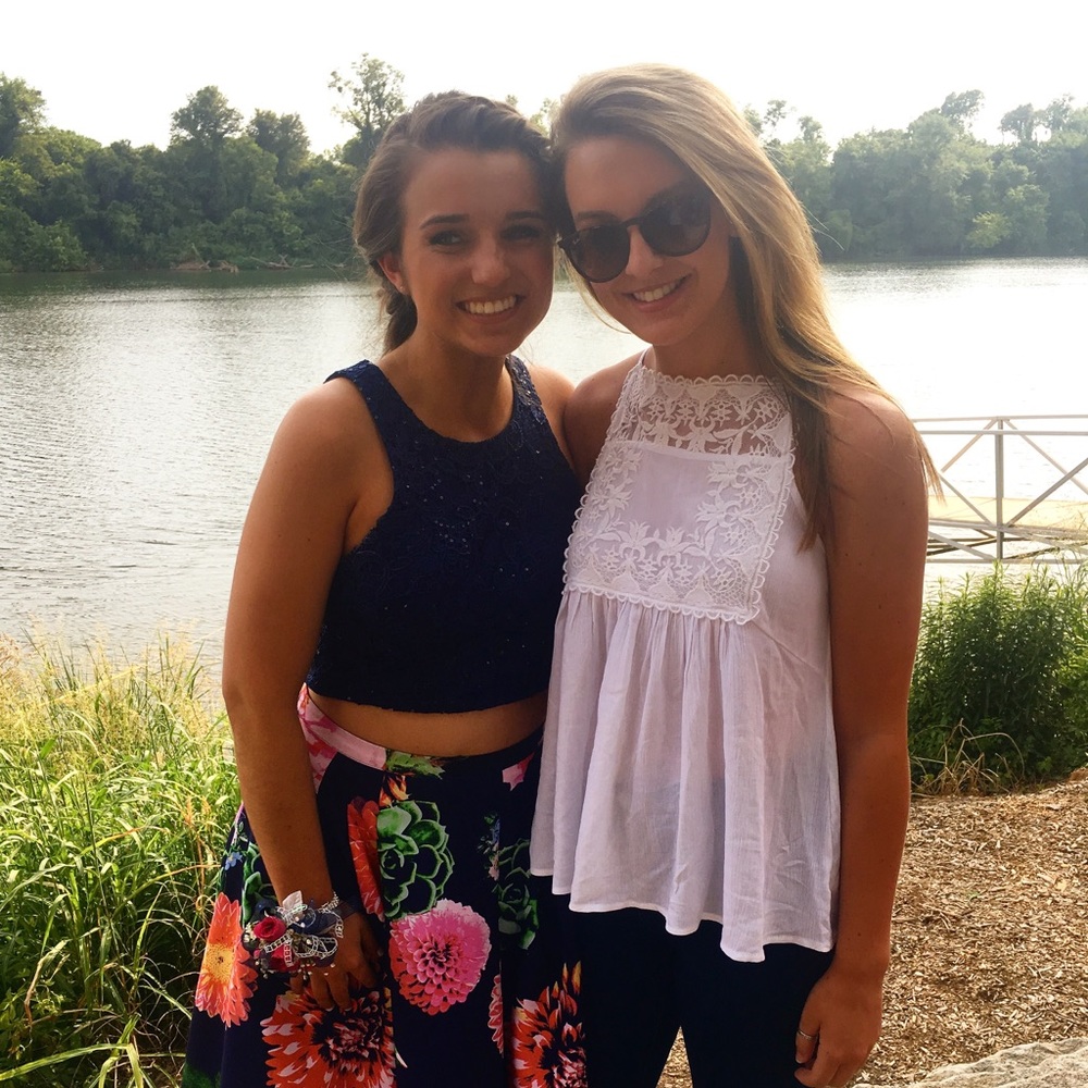 White lace flowy tank top